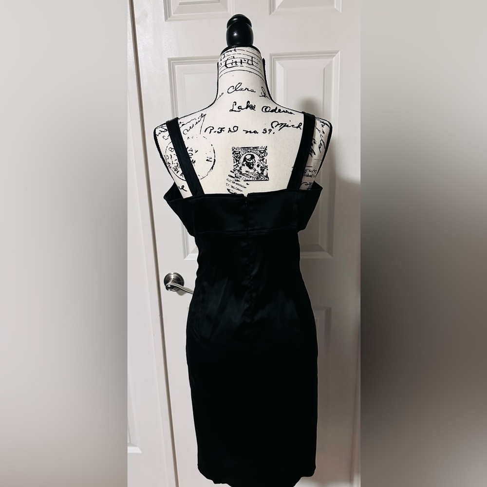 Like new Calvin Kline little black dress - Picture 4 of 10